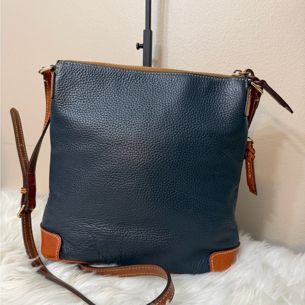 Dooney & Bourke Black and Tan Crossbody Bag - Picture 3 of 14